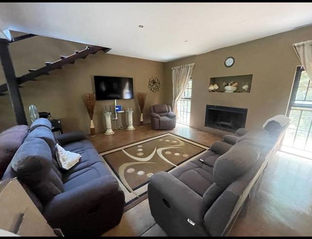 2 BEDROOM PROPERTY TO RENT IN HONEYDEW